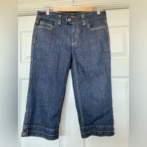 Ann Taylor capri length dark wash jeans size 8